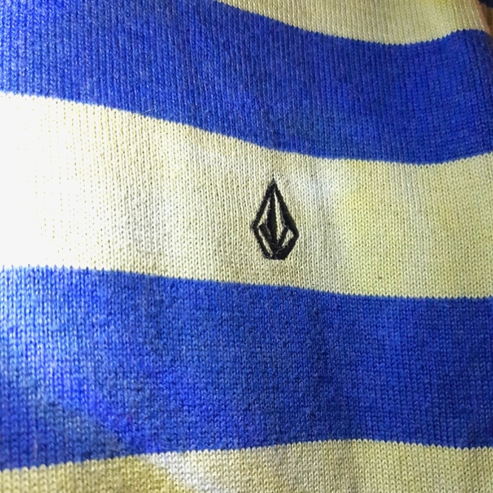 Volcom Sweater - Picture 4 of 13